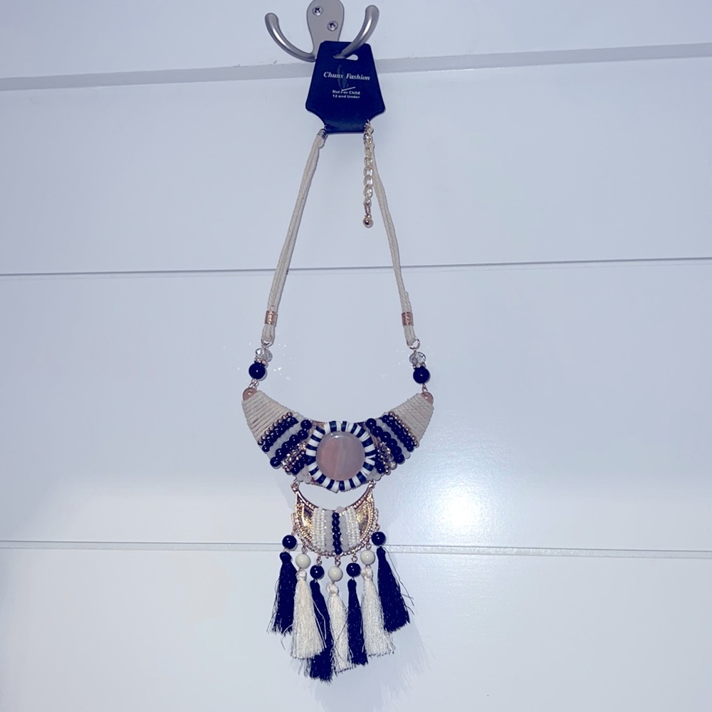 Fashion necklace